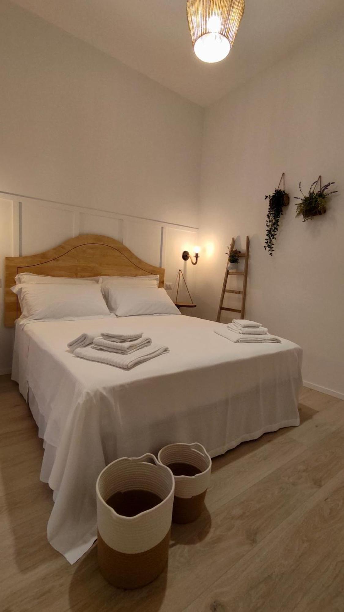 Il Re Degli Scalzi Hotel Matera Luaran gambar